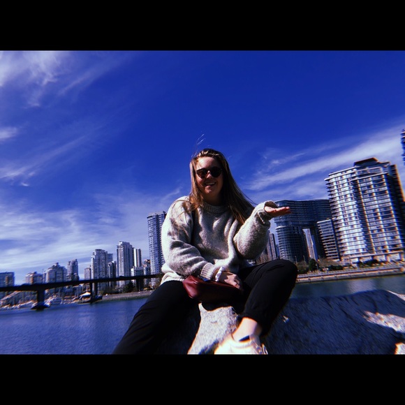 Meet your Posher, Madeline - Picture 1 of 1